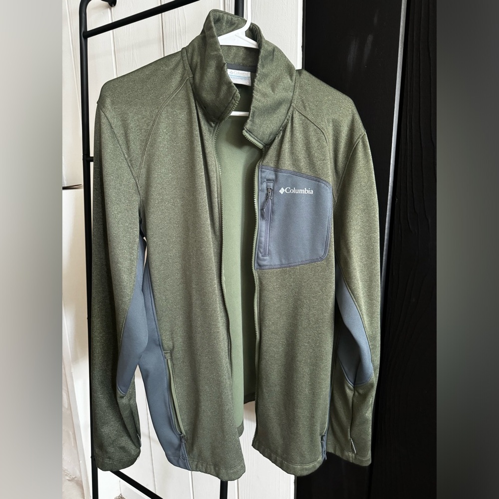 Women’s Medium Columbia Jacket
